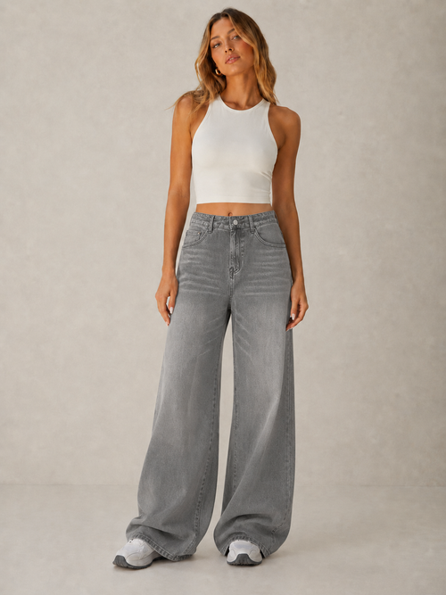 Baggy Jeans mit weitem Bein