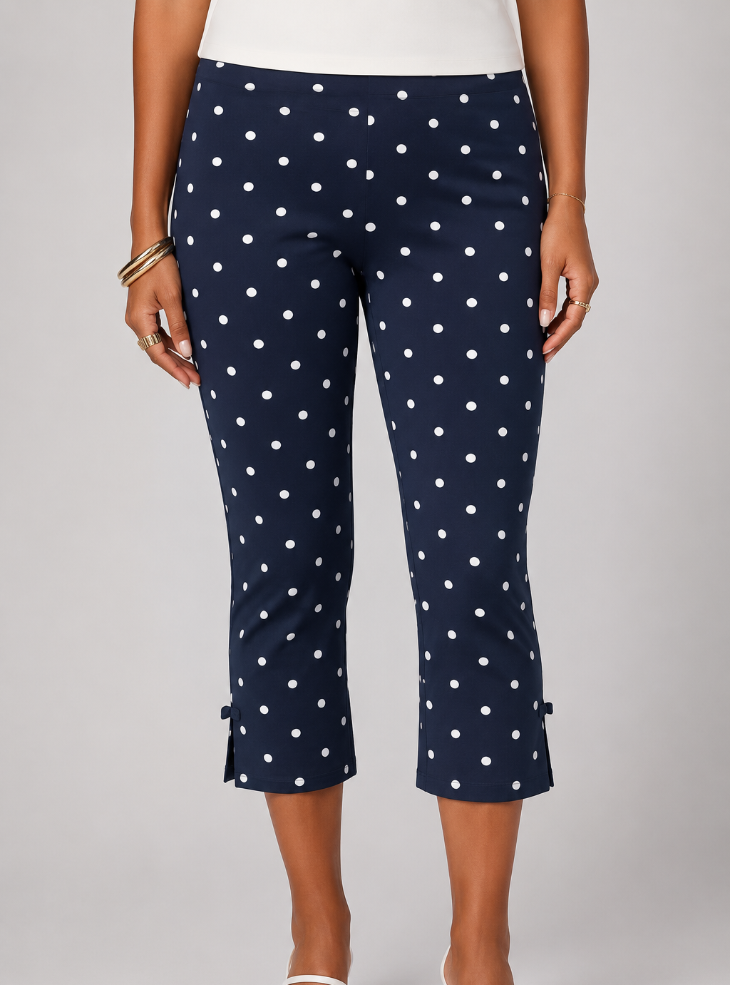 Capri Hose mit Schleifendetail