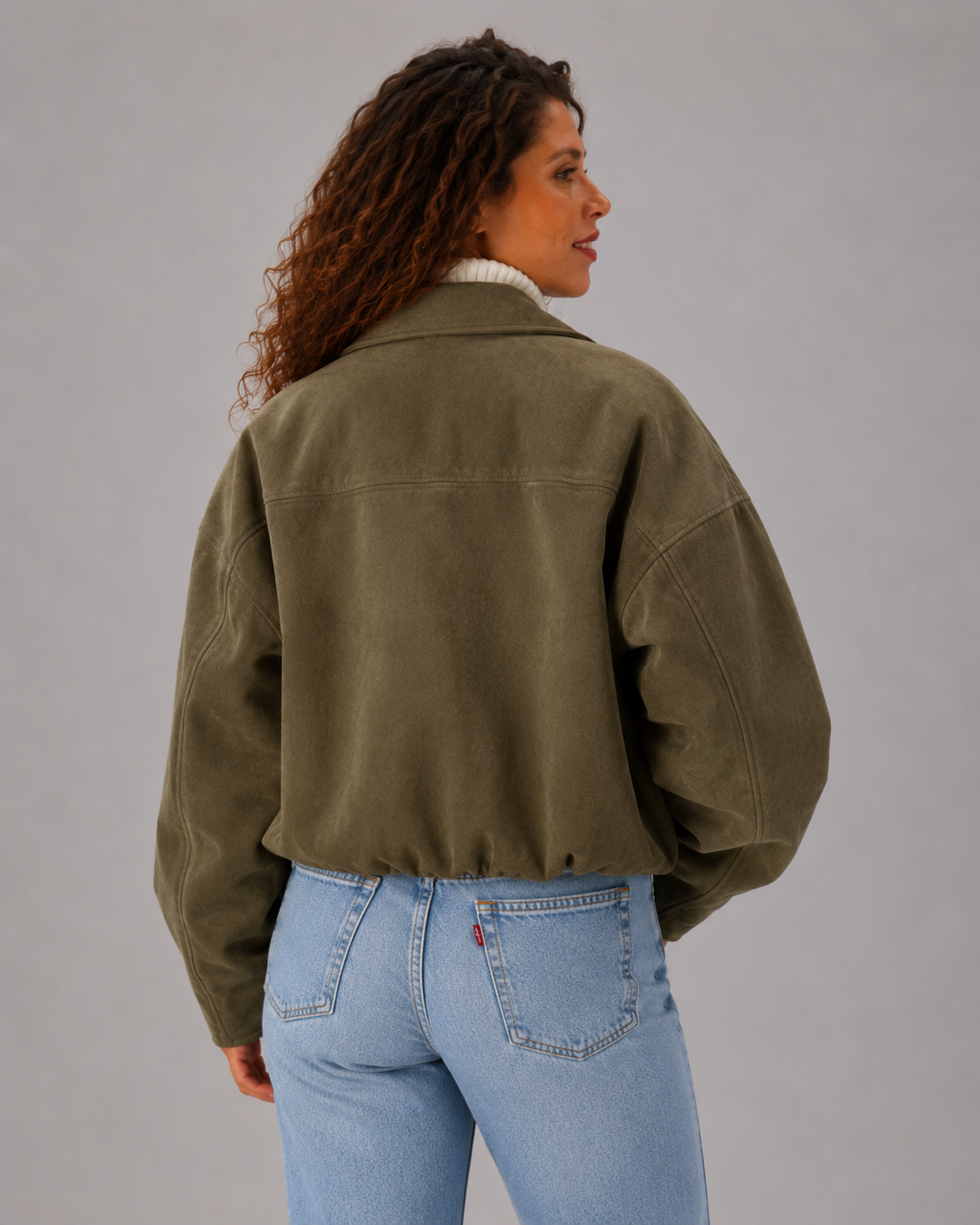 Kurze Bomberjacke aus Wildlederoptik