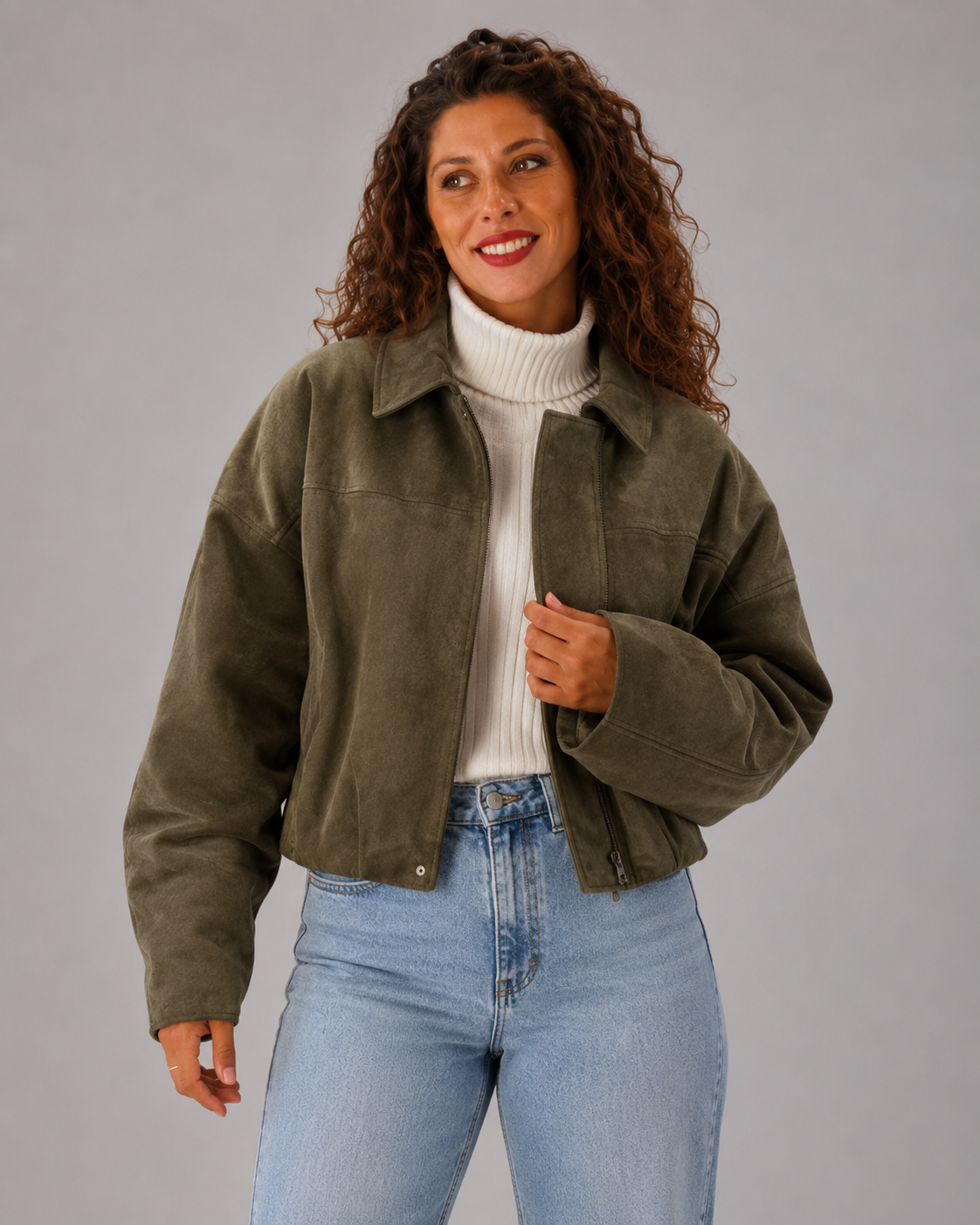 Kurze Bomberjacke aus Wildlederoptik